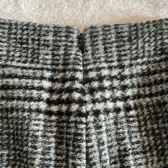 Uniqlo Wool Blend Flare Pencil Skirt - Picture 6 of 6